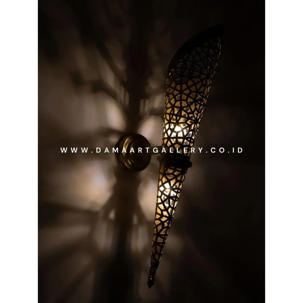 Lampu Dinding Maroko Bahan Kuningan